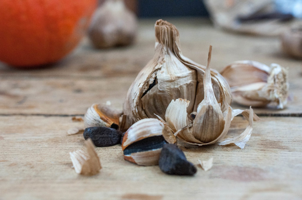 Ail noir - Black Garlic - L'étuverie - Bulbe